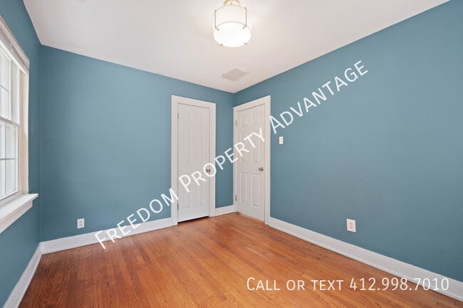 Building Photo - 2642 Mt Royal Rd