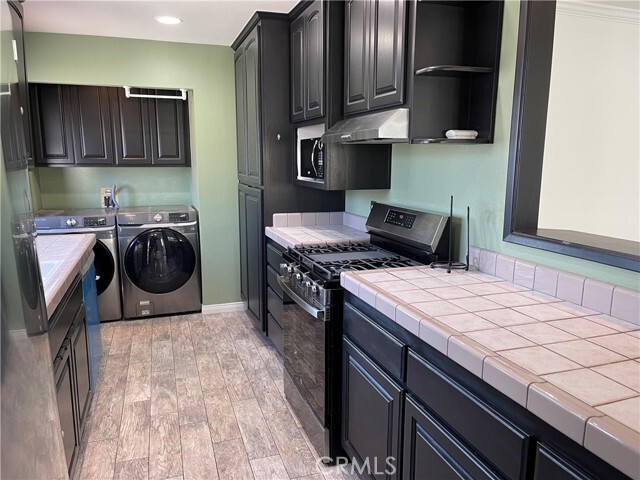 Building Photo - 6441 San Diego Dr
