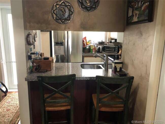 Building Photo - 248  Majorca Ave 248 Coral Gables Fl 33134