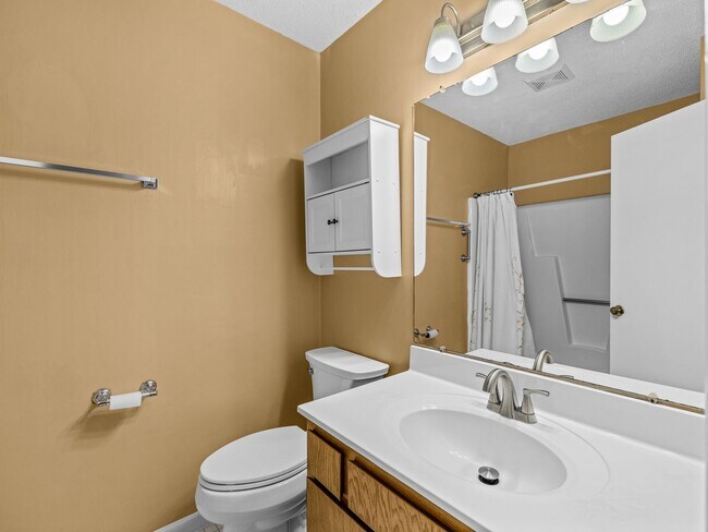 Building Photo - 542 Shadowridge Rd