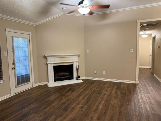 Building Photo - 2902 Hollis Dr