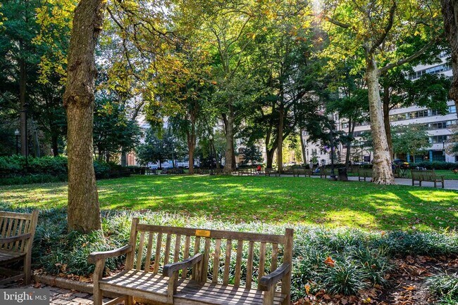 Building Photo - 1836 Delancey St