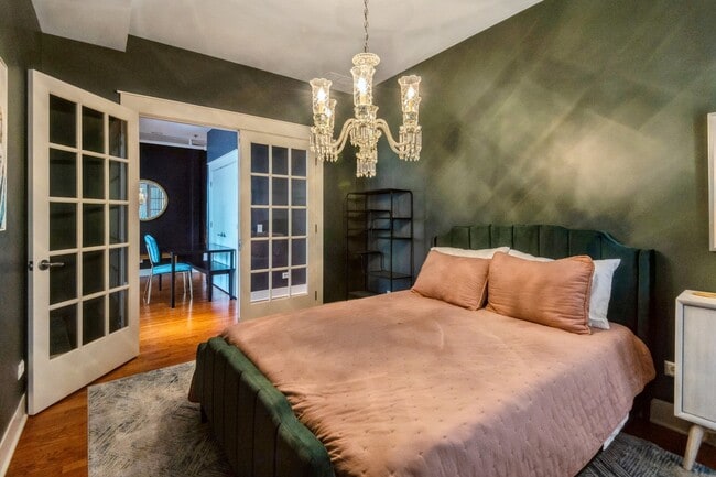 Building Photo - 888 S Michigan Ave