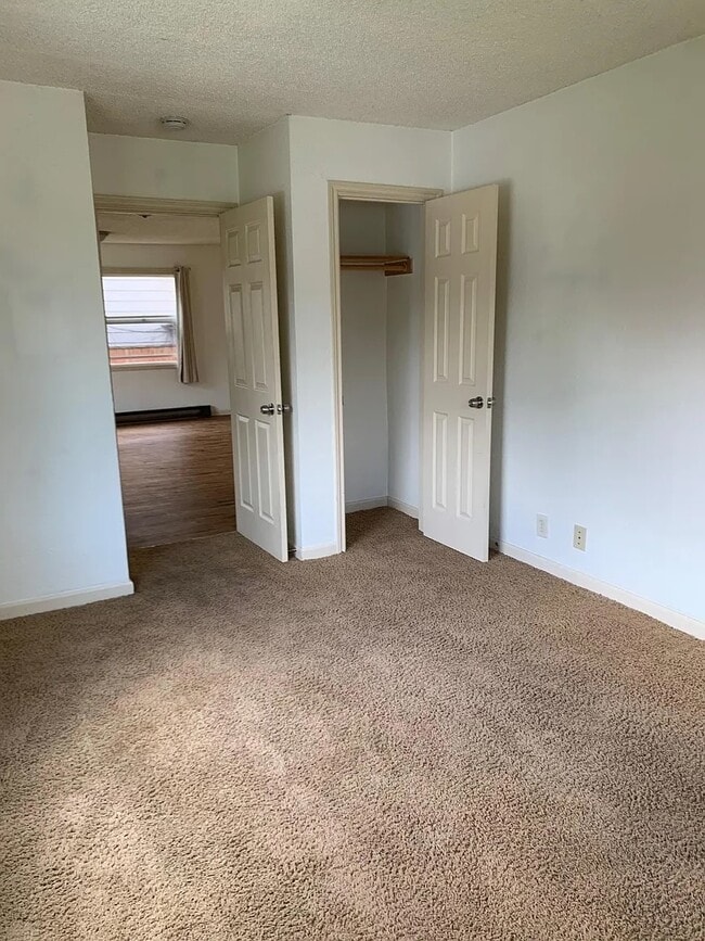 Building Photo - 9660 N Central St