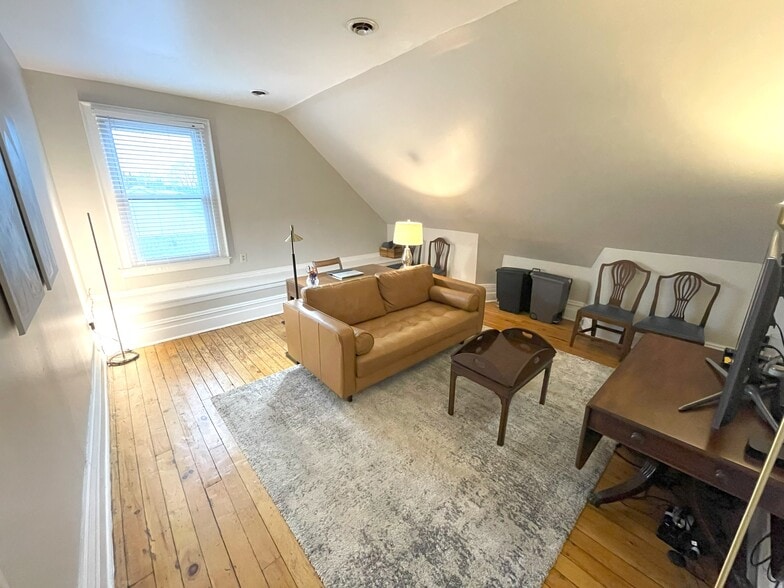 Bedroom #2 - Use as Home Office - 920 College Ave