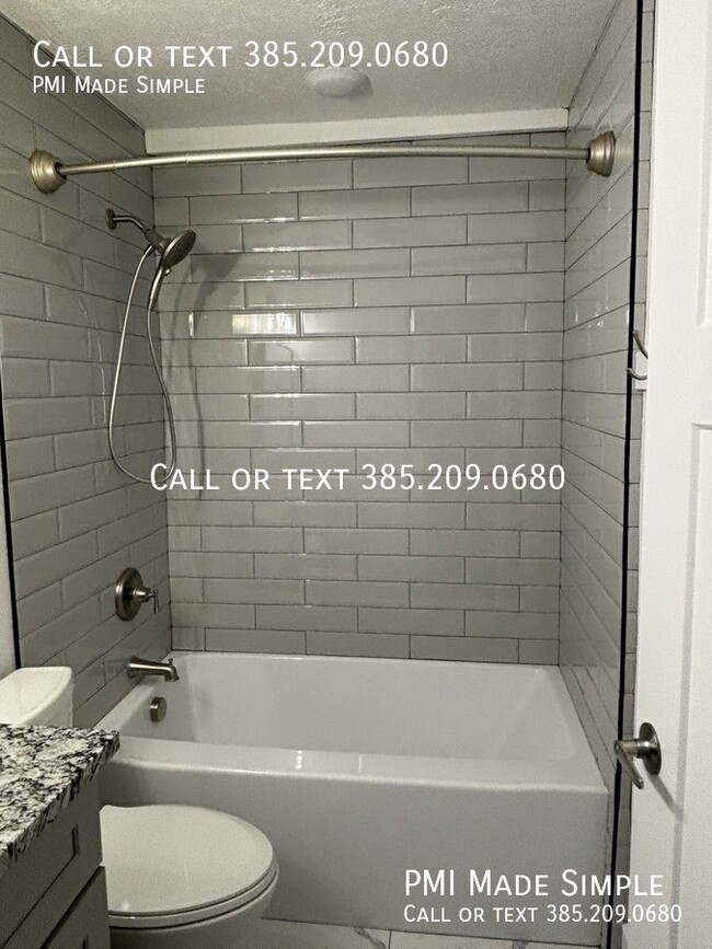 Building Photo - 258 1200 W