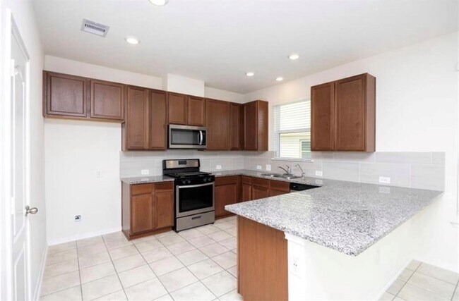 Building Photo - 702 Hardwood Grv Ct