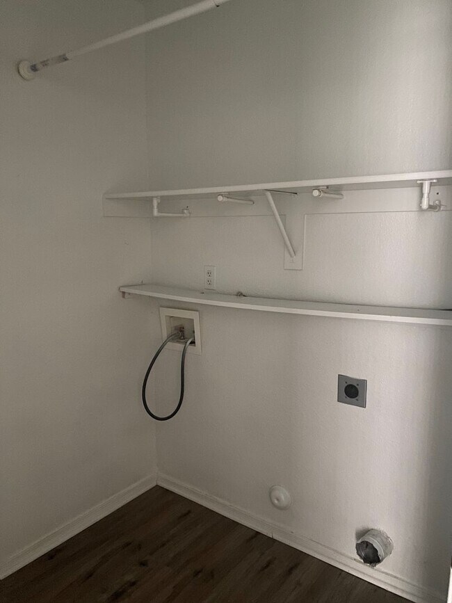 Building Photo - Single level home in Gilbert