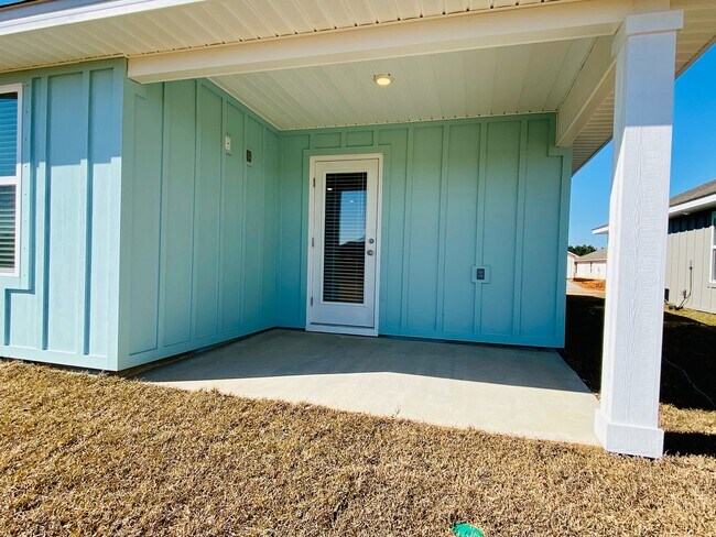 Building Photo - 23135 Shadowridge Dr
