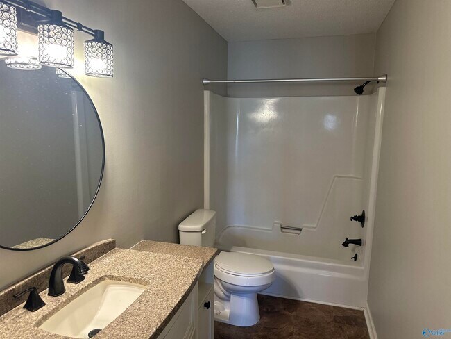 Building Photo - 1536 Four Mile Post Rd SE