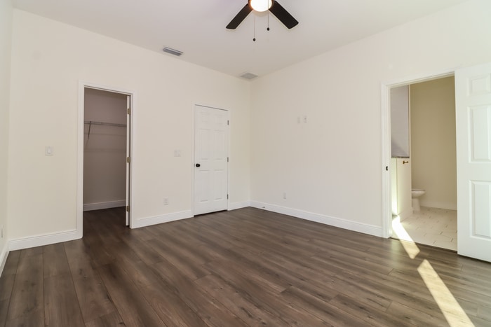 Building Photo - 2001 E Wood St