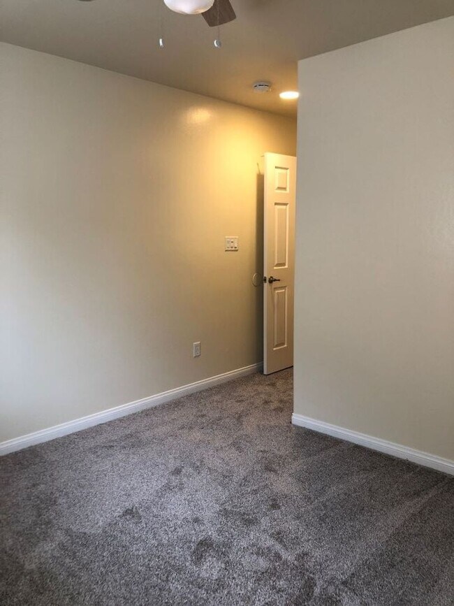 Building Photo - 13003 Lake Pueblo Way