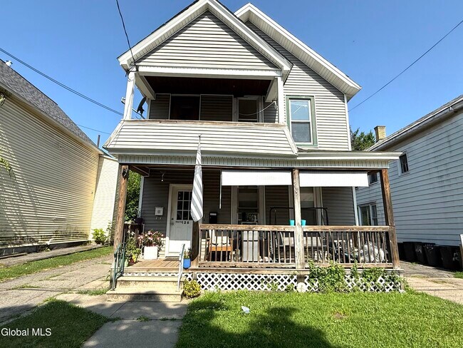Primary Photo - 126 Prospect St