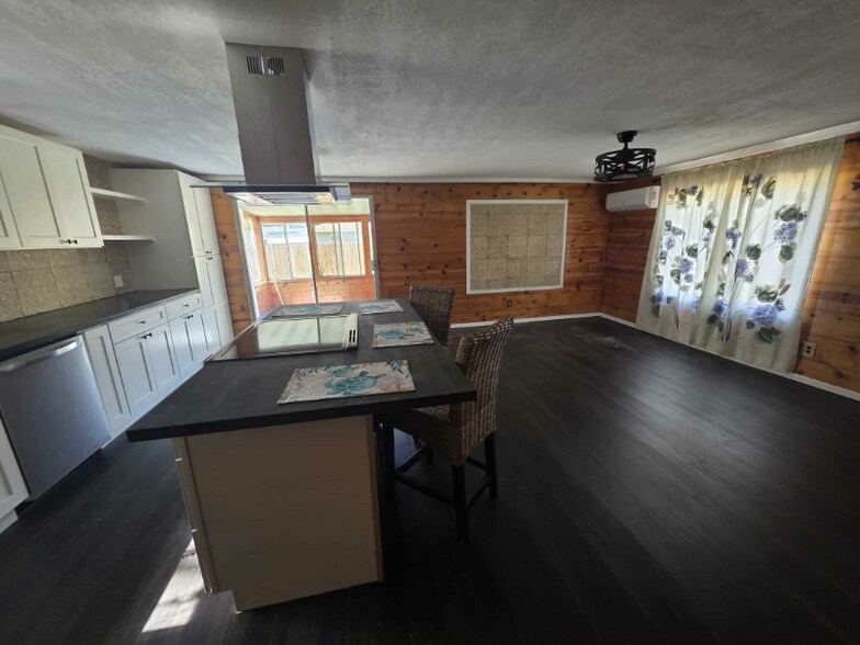 Primary Photo - 2268 S Hull Terrace