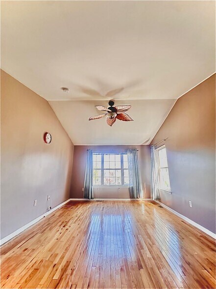 Building Photo - 9 Sawgrass Ct