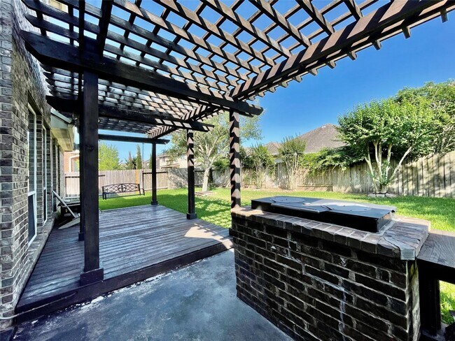 Building Photo - 26127 Ashland Hollow Ln