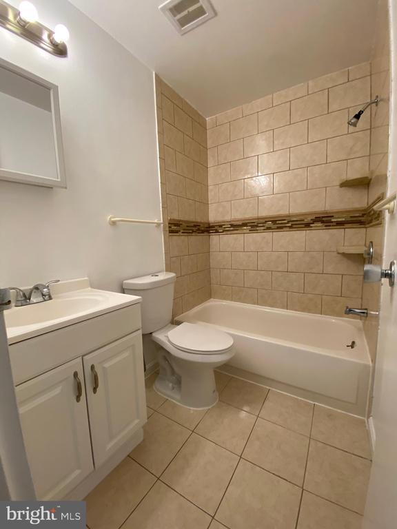 Building Photo - 4597 Logsdon Dr