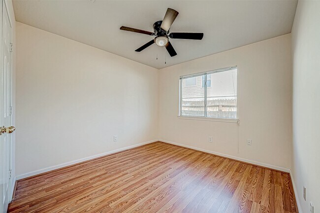 Building Photo - 6807 Catarina Cir