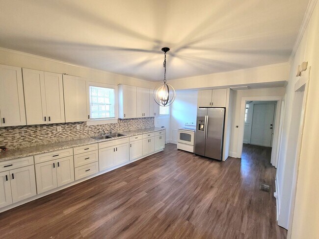 Building Photo - Bungalow in Kannapolis with Rocking Chair Front Porch