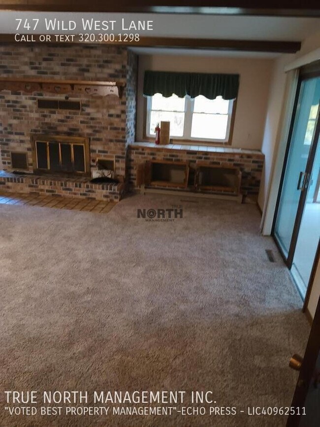 Building Photo - 747 Wild W Ln SW