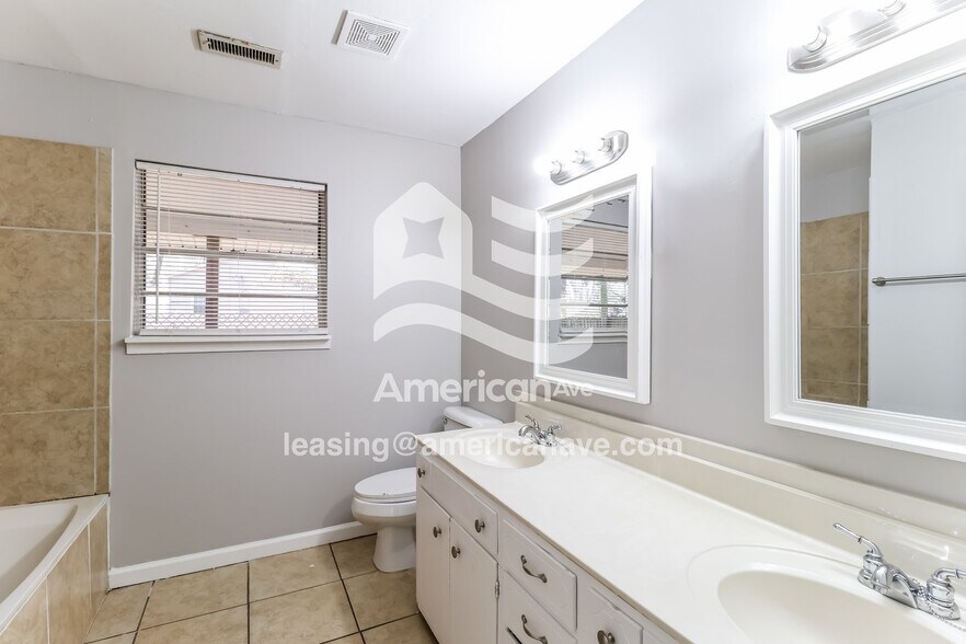 Building Photo - 1801 Graham Rd