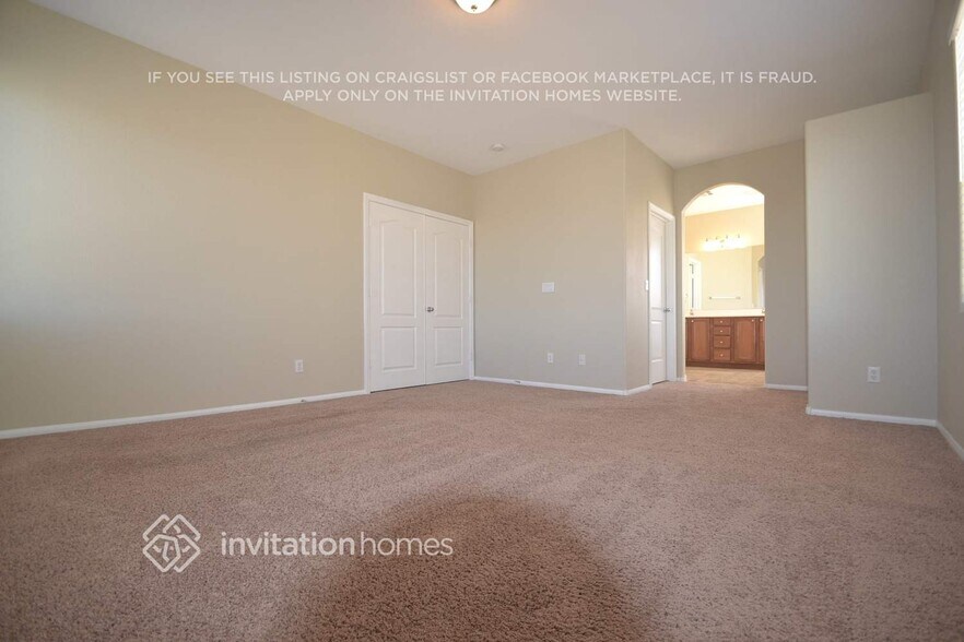 Building Photo - 628 Sumatra Pl