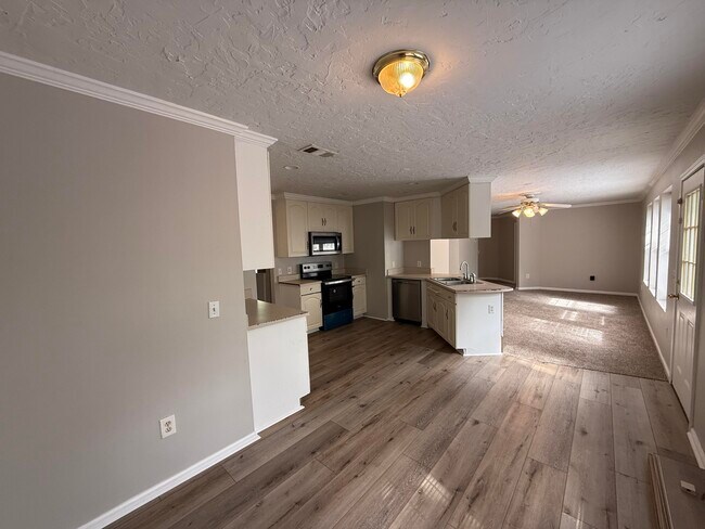 Building Photo - 72 Pisces Dr