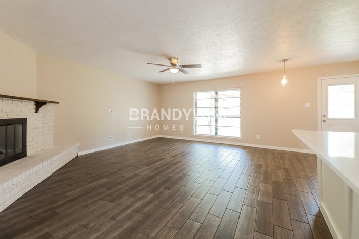 Building Photo - 4225 Mary Jane Ln