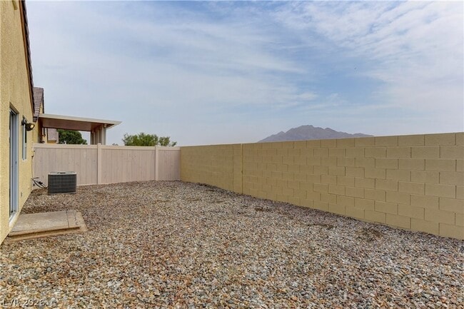 Building Photo - 3362 Wrangell Mountain St