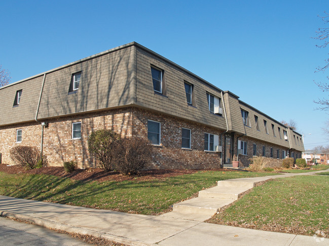 Building Photo - University Garden Apartments