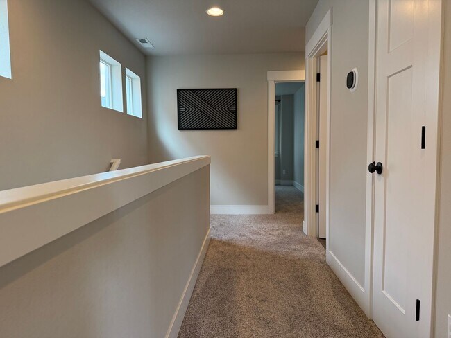 Building Photo - 16825 Chula Vista Ave