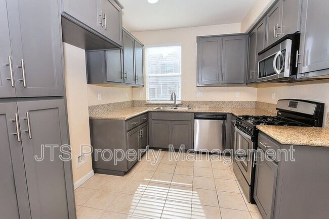 Building Photo - 2488 Ben Ali Wy