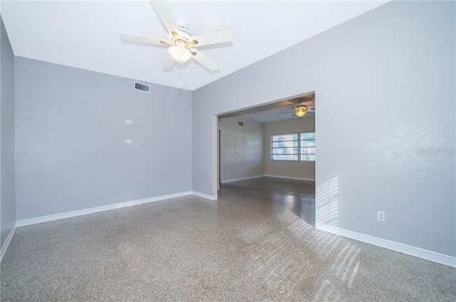Building Photo - 3504 Lake Margaret Dr