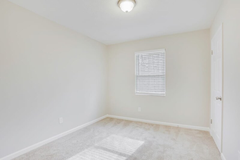 Building Photo - 837 Forest Path