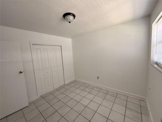 Building Photo - 311 NE 57th St