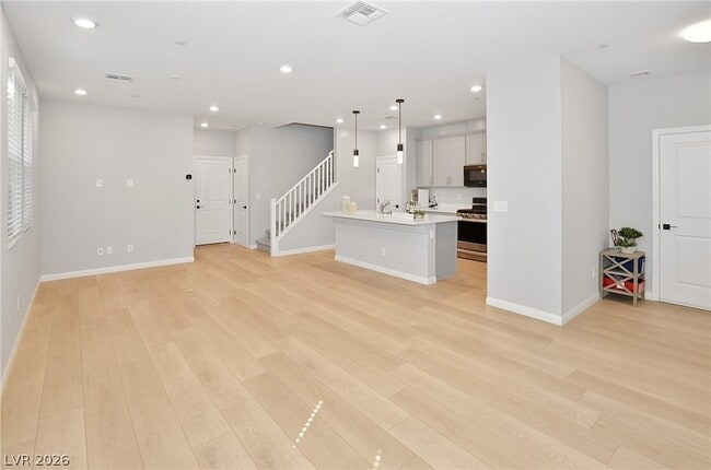 Building Photo - 11561 Cedar Shore Ave