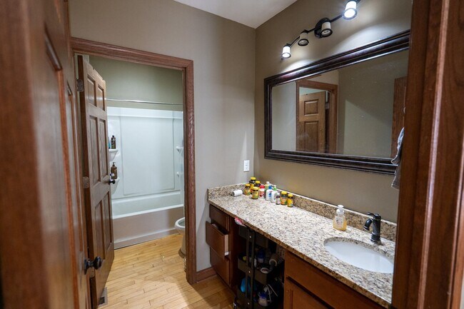 Building Photo - 1101 22nd Ave SE