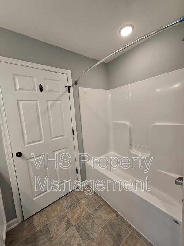 Building Photo - 12905 Bivouac Ct