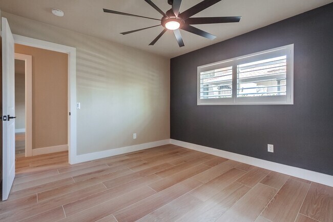 Building Photo - 1204 Palomar Pl