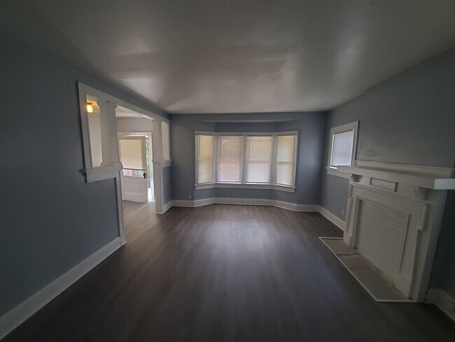 Building Photo - 519 Homewood Ave