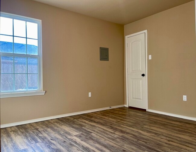 Building Photo - 1019 Preston Trails