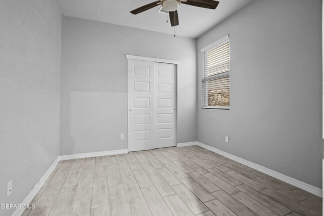 Building Photo - 11133 Blazing Star Pl