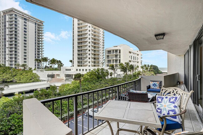 Building Photo - 4200 N Ocean Dr