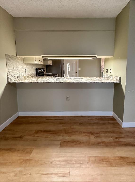 Building Photo - 6810 Royal Cres St