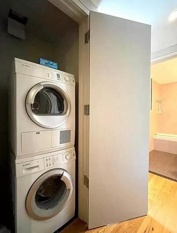 Building Photo - 540 W 28th St