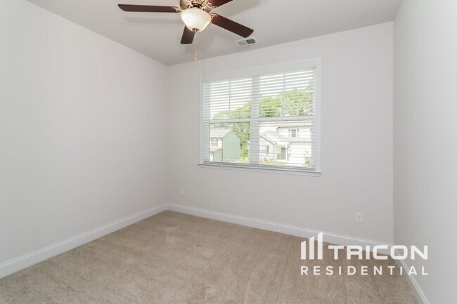 Building Photo - 47 Leyland Ct