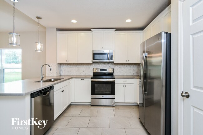 Building Photo - 9309 Oglethorpe Dr