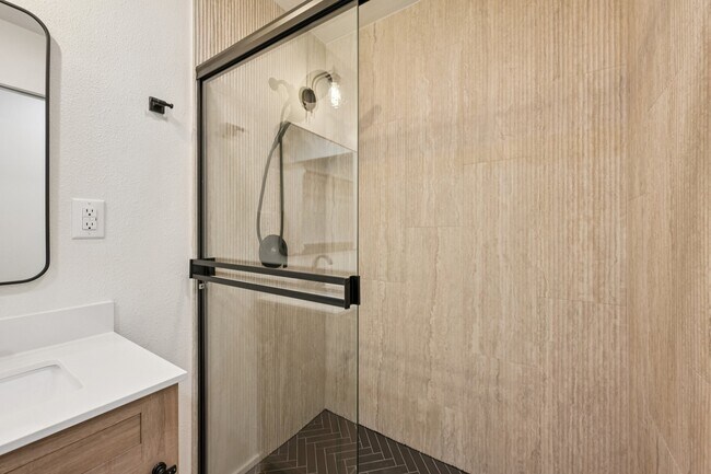 Building Photo - 14 Fiddleleaf Ct