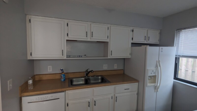 Building Photo - 677 Alta View Ct
