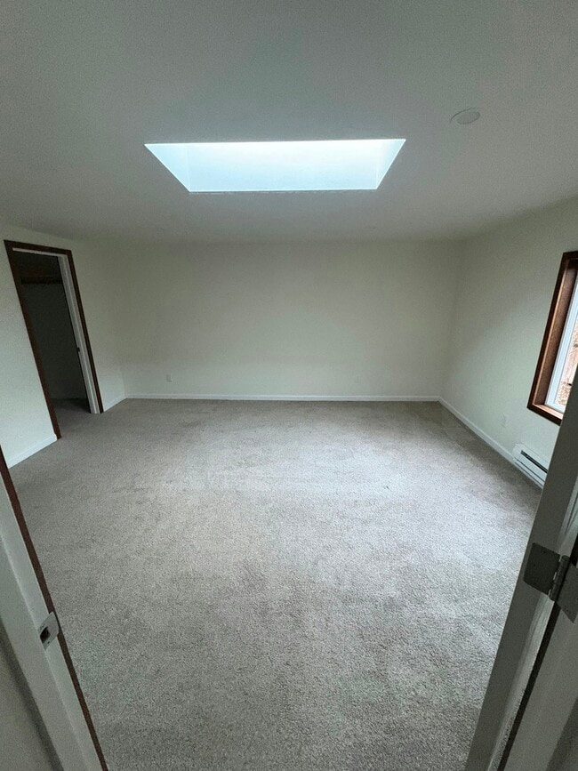 Building Photo - 1466 Janes Rd